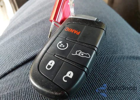 2019 Jeep Grand Cherokee Altitude 4X4 z USA, uszkodzony, nr VIN 1C4RJFAG2KC730738